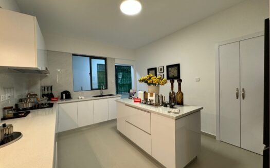 34.5M Elegant 5-Bedroom +DSQ Apartment in Kilimani – Modern & Spacious